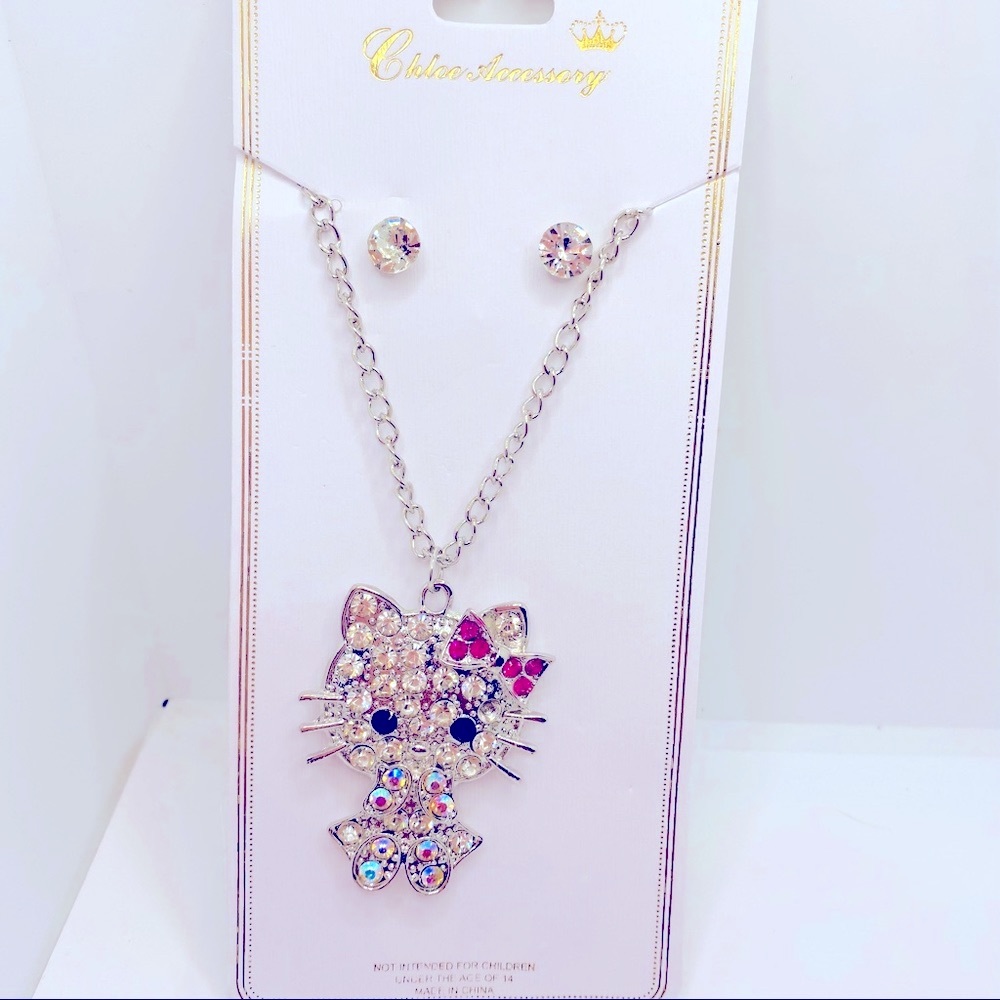 Necklace Kitty Iridescent Crystals With Magenta Bow Crystal Earrings Brilliant 15$